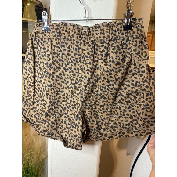 Aerie Leoard Casual Shorts Size small 0-4 - Picture 3 of 3